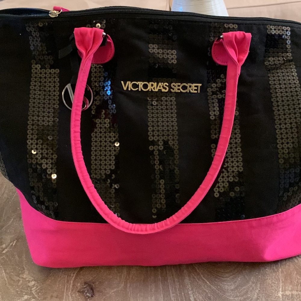 VICTORIA SECRET WEEKEND BAG